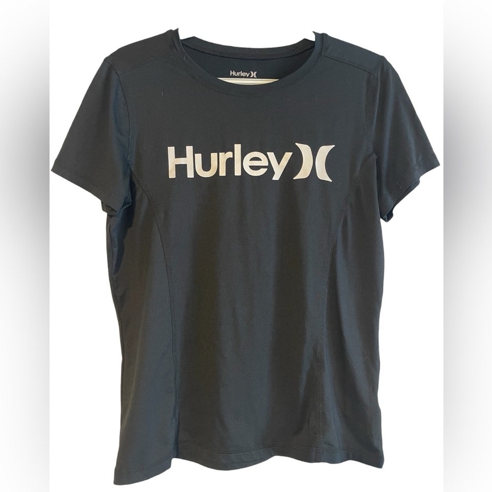 Hurley Women’s Performance Tee – Black – Size M – Athletic Fit – Good Condition